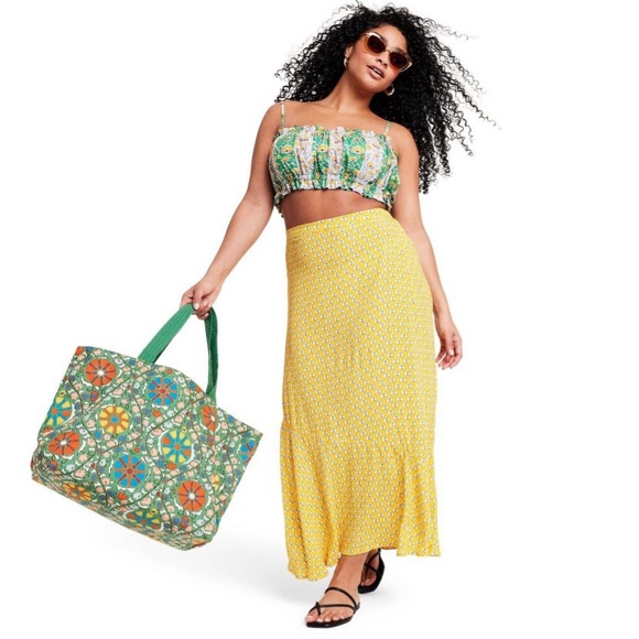 Mixed Whimsical Floral & Stripe Print
Shirred Crop Tank Top - RHODE × Target NWT - Picture 2 of 7